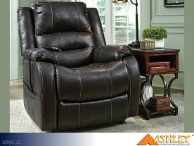 Ashley Yandel Black Lift Chair